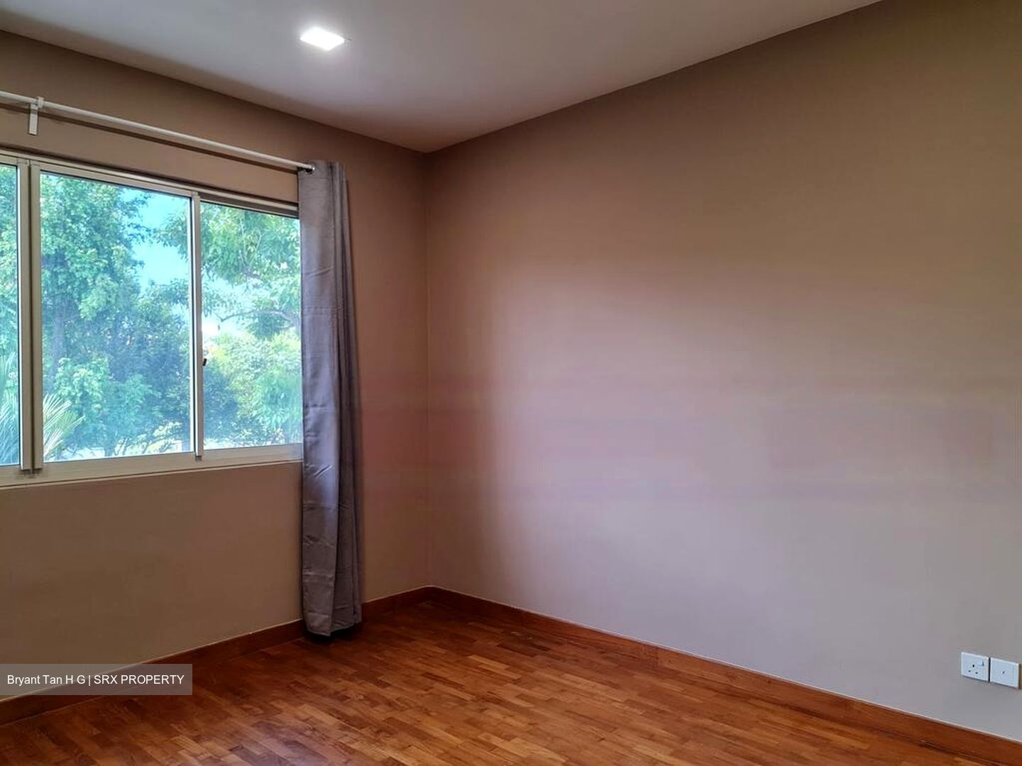 Jalan Sinar Bulan (D17), Terrace #485743821
